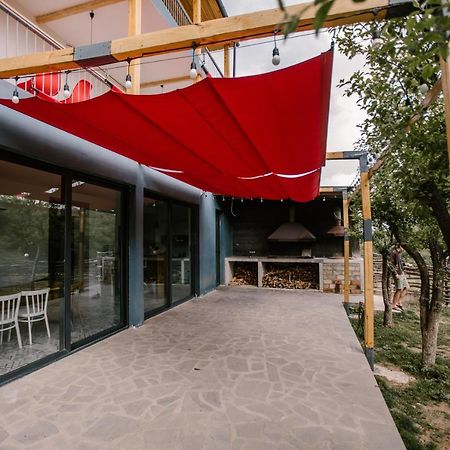 Vardeni Guesthouse Hrazdan Екстер'єр фото